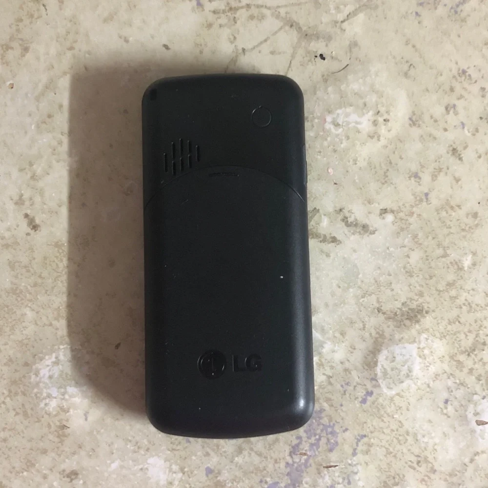 LG 300G Black Net10 Cellphone Tracfone